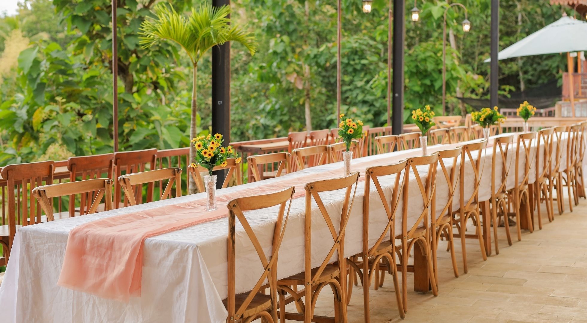 Tempat makan rombongan dekat Candi Borobudur — Kedai Bukit Rhema