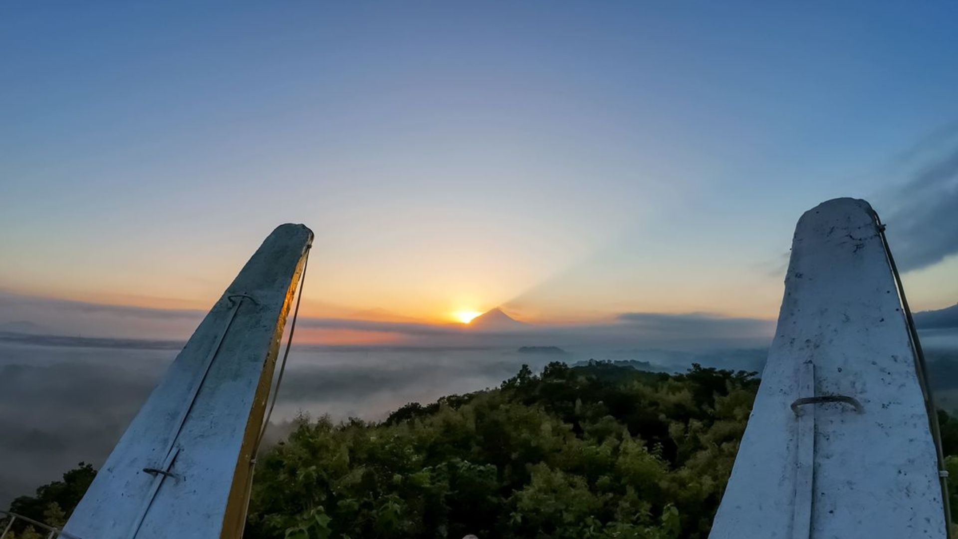 Sunrise Gereja Ayam 9